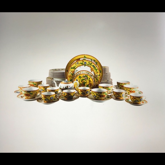 HERMÈS 60 pieces yellow & multicolored DINNERWARE. - Picture 7 of 8